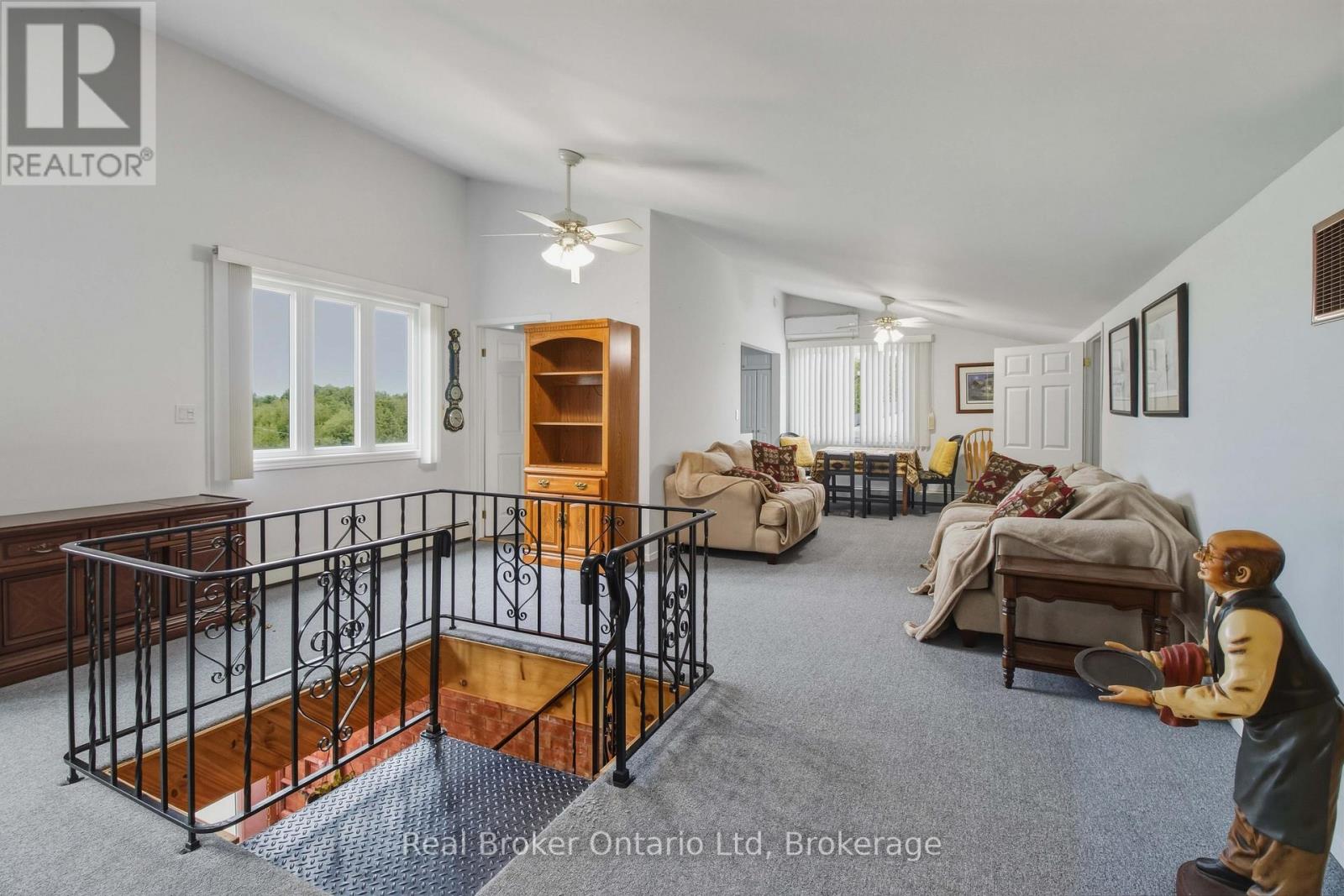 775498 HWY 10 HIGHWAY N - 19