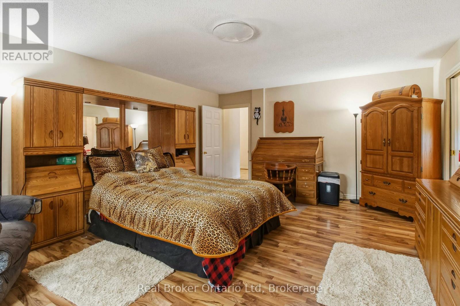 775498 HWY 10 HIGHWAY N - 31