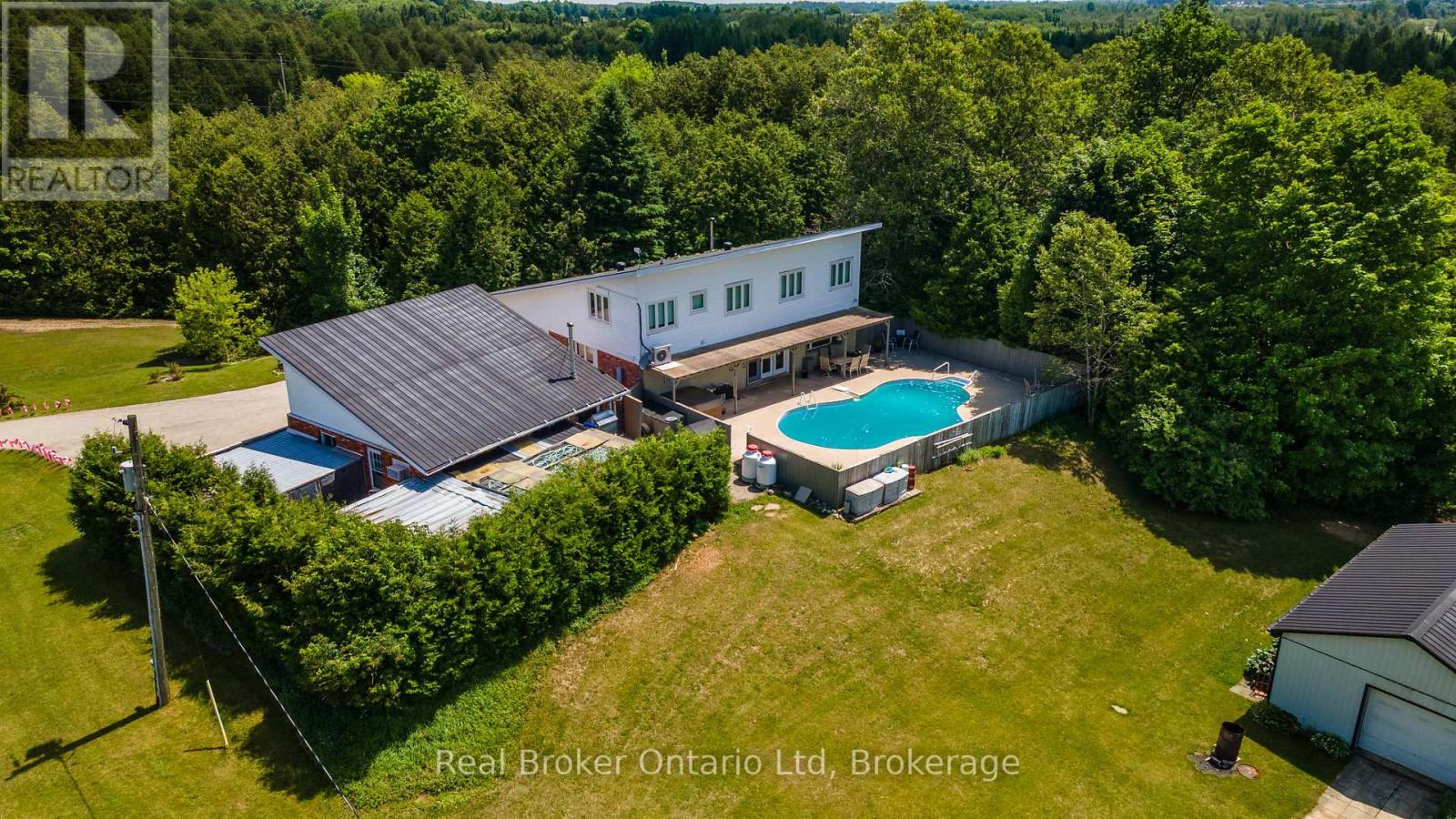 775498 HWY 10 HIGHWAY N - 43
