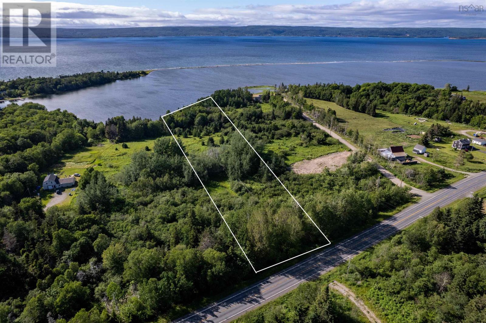 Property photo of 7984 East Bay Highway
