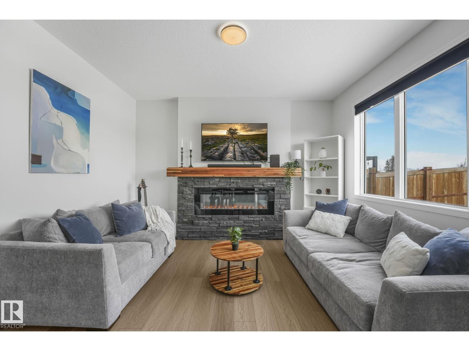 6417 66 ST - 13
