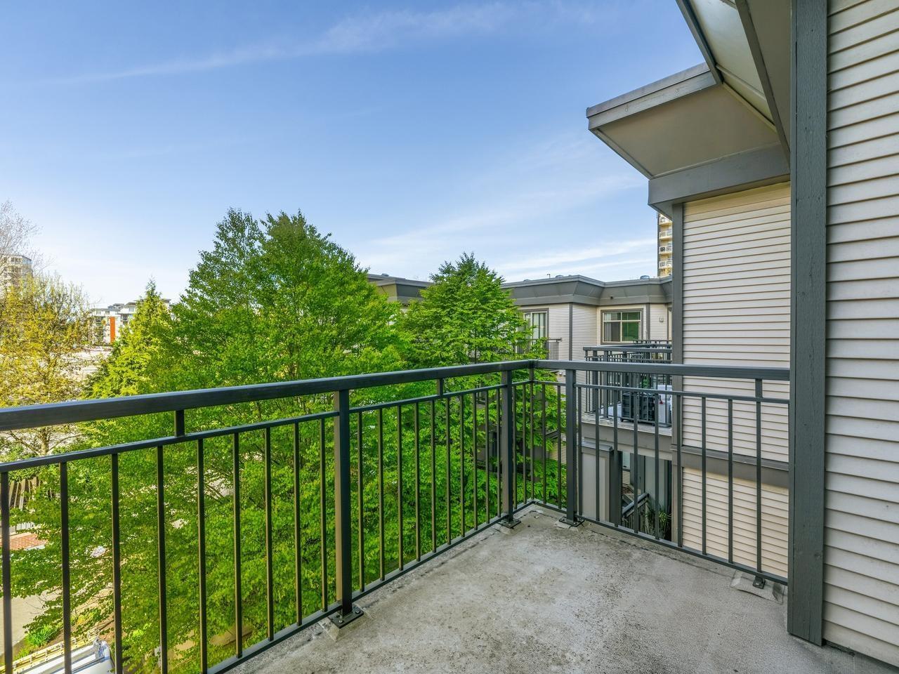 2 Bed, 2 Bath Apartment for Sale in Surrey – 403 10499 UNIVERSITY DRIVE, Surrey – MLS# R3143165 - Image 11