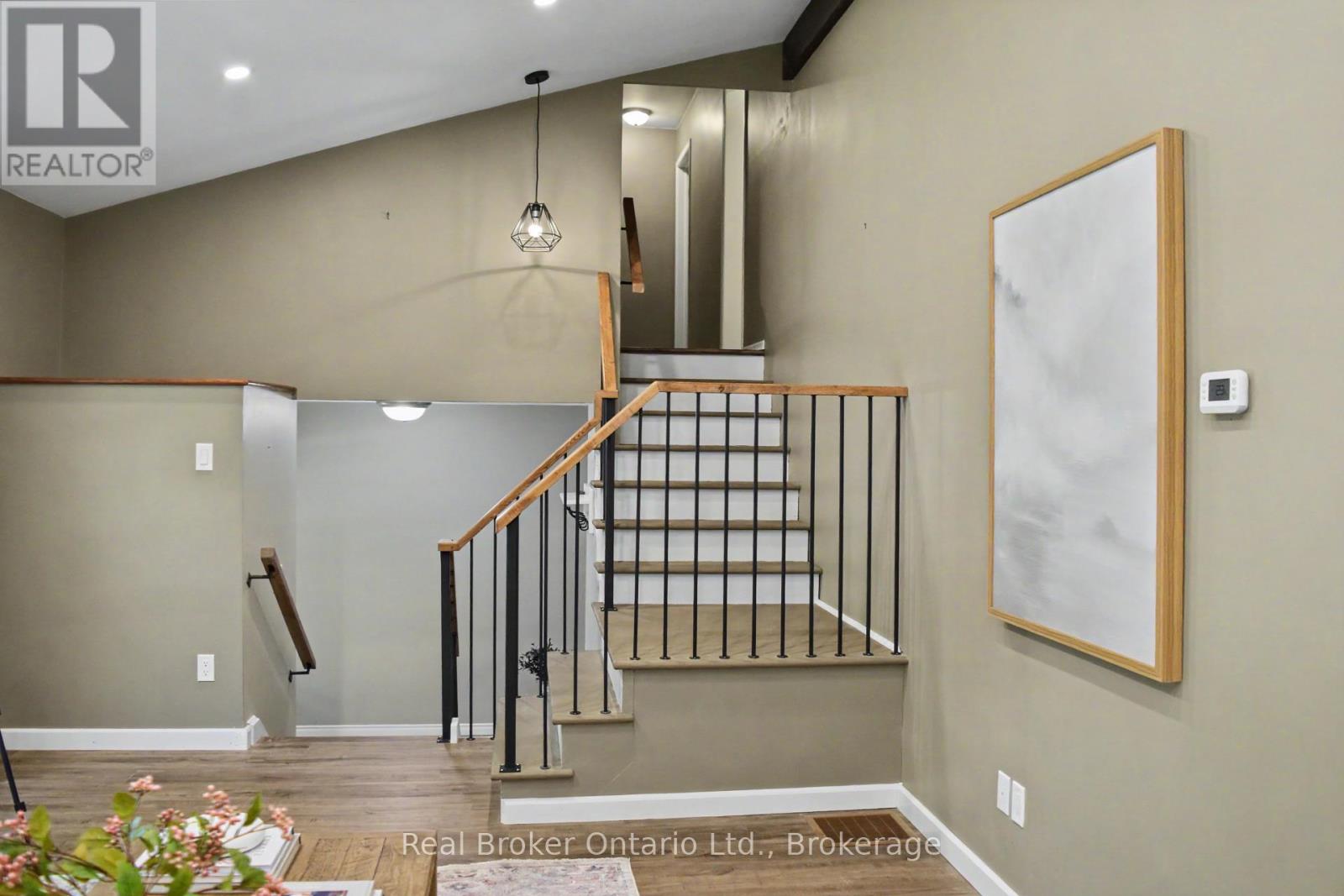 617 LOUIS STREET - 22