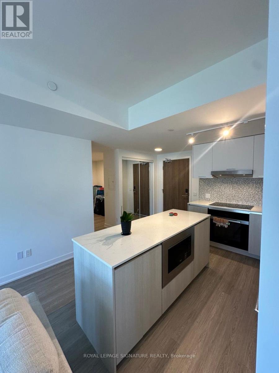 #222 8188 YONGE STREET - 5