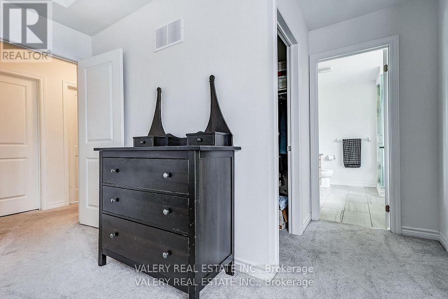 26 SAM BATTAGLIA CRESCENT - 15