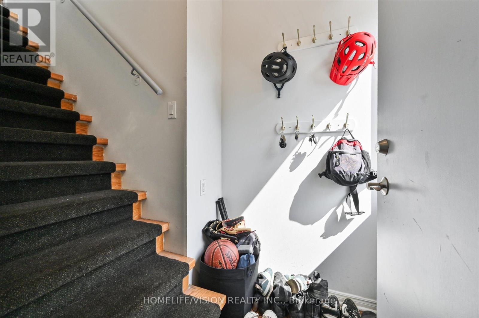 400 SUMMERHILL AVENUE - 24