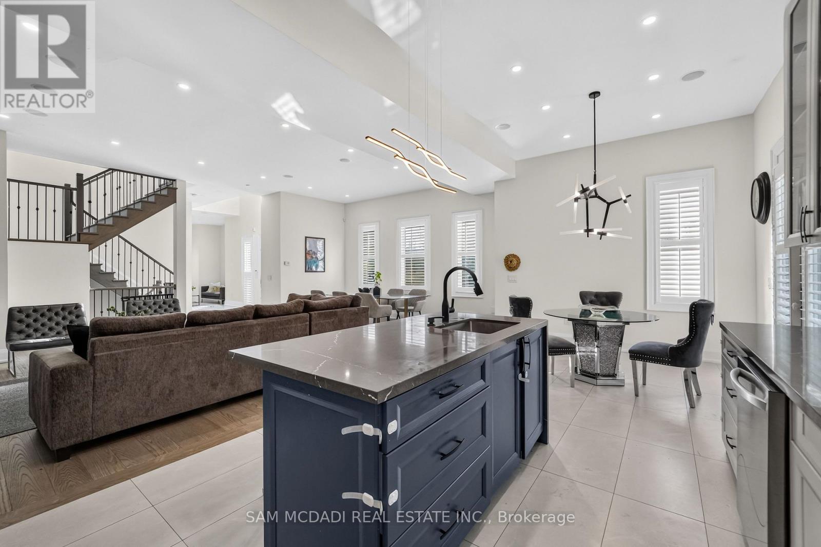 1 BROOKSIDE DRIVE - Image 12