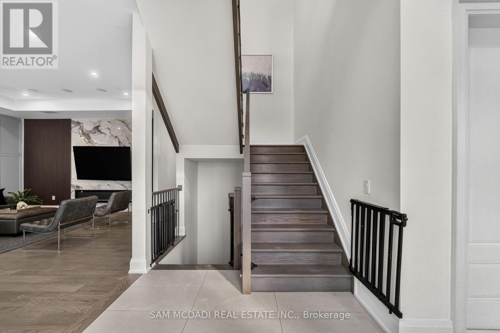 1 BROOKSIDE DRIVE - Image 18