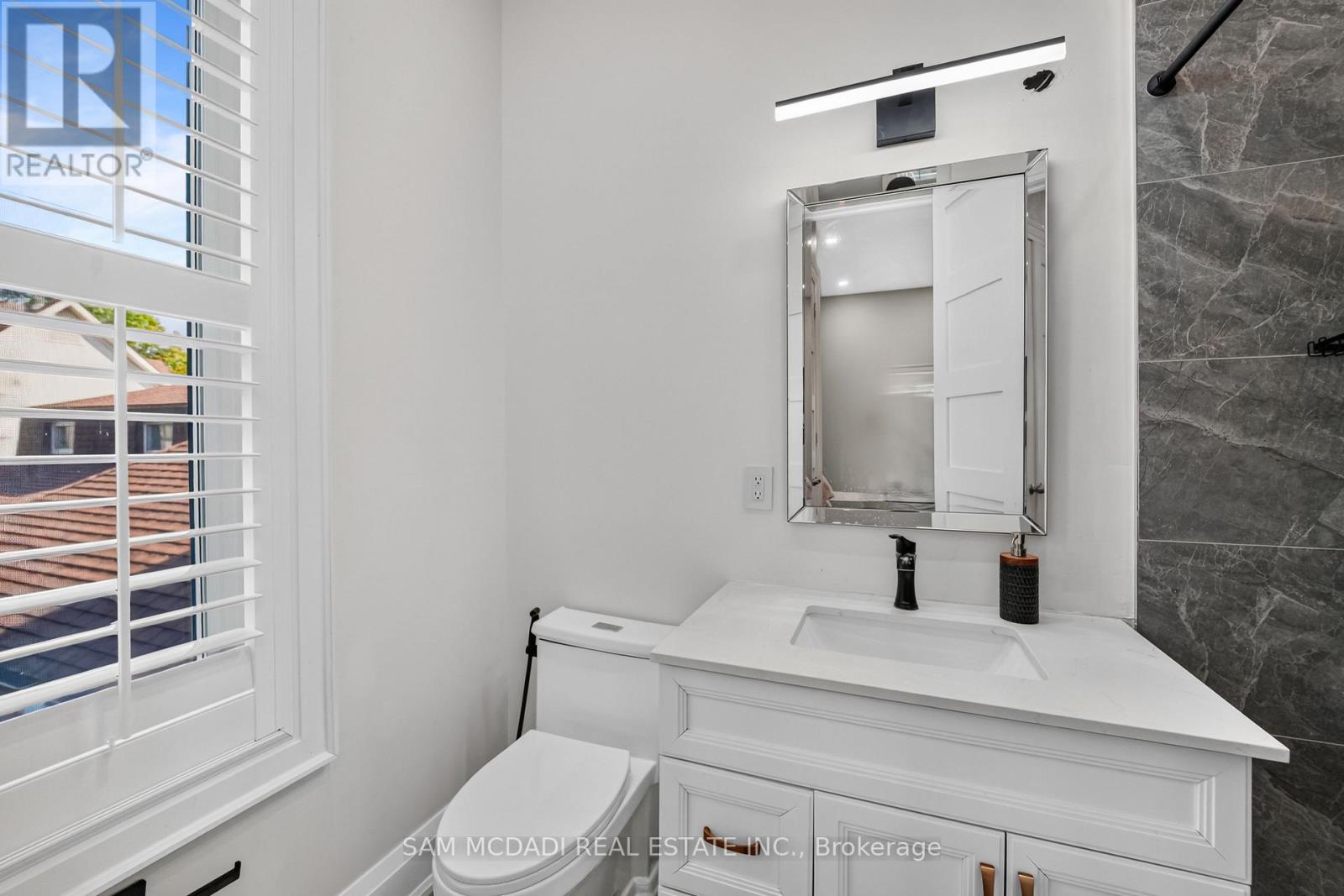 1 BROOKSIDE DRIVE - Image 31