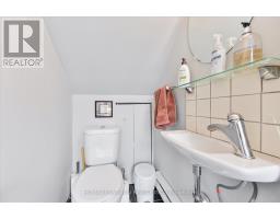 400 Summerhill Avenue, Toronto, ON M4W2E4 Photo 16