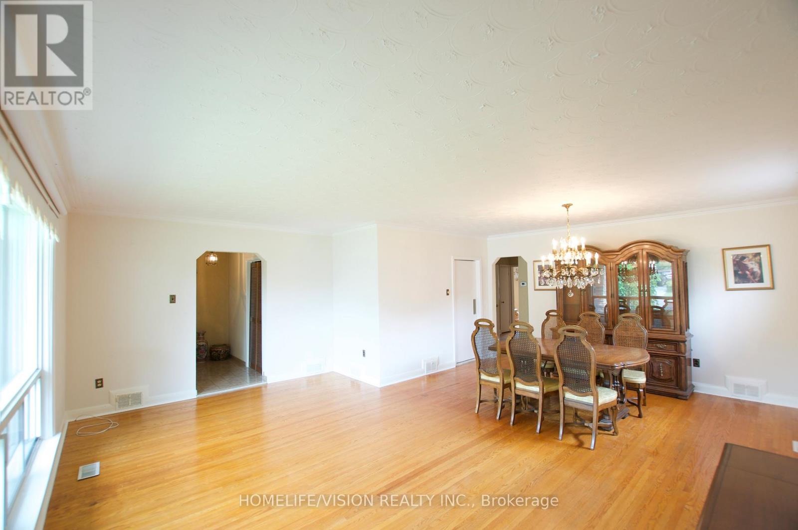 239 EPSOM DOWNS DRIVE - 13