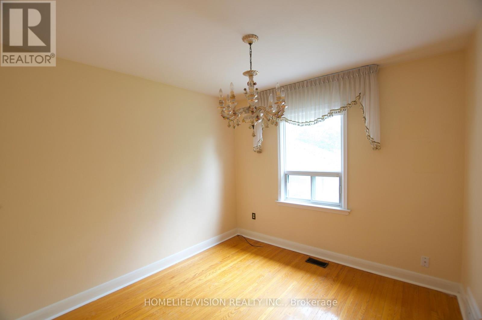 239 EPSOM DOWNS DRIVE - 28