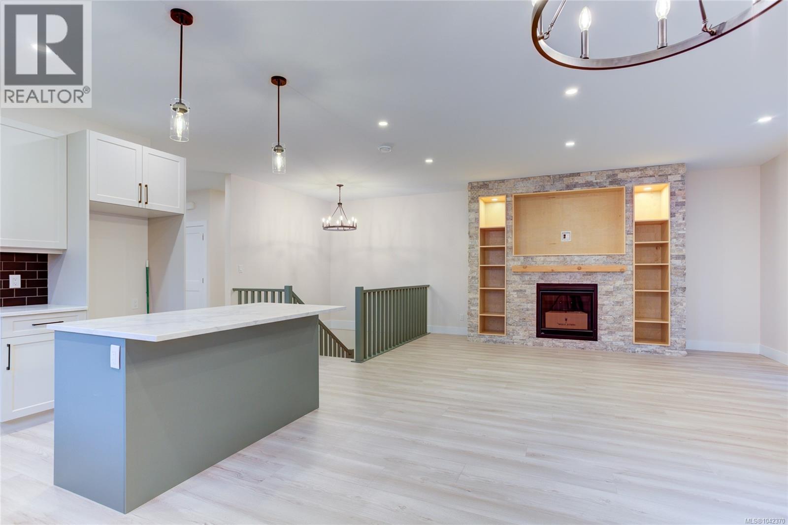 549 Mountain View Dr - 12