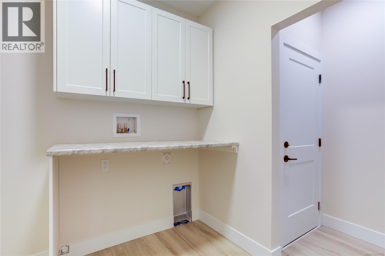 549 Mountain View Dr - 23