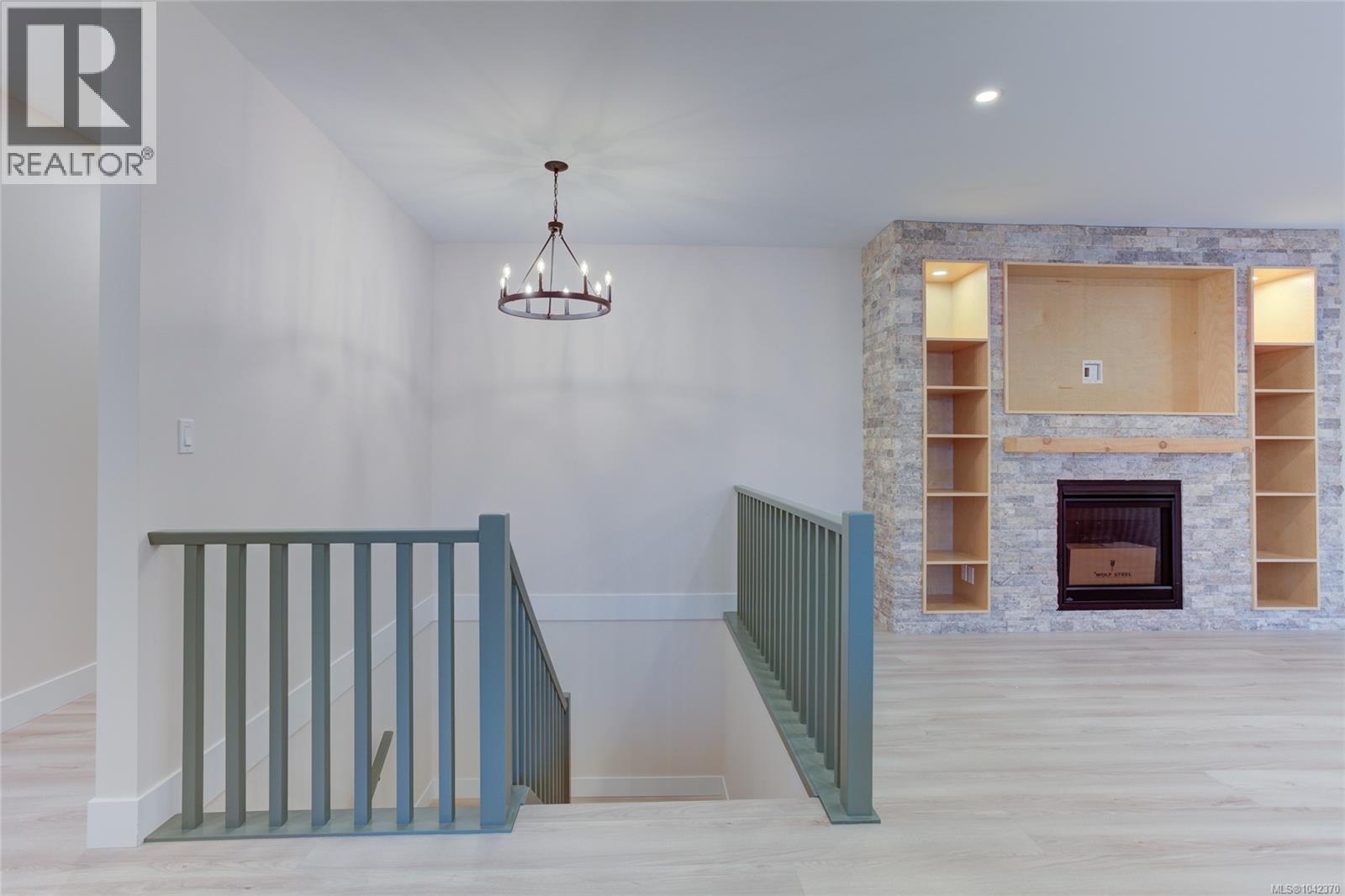 549 Mountain View Dr - 33