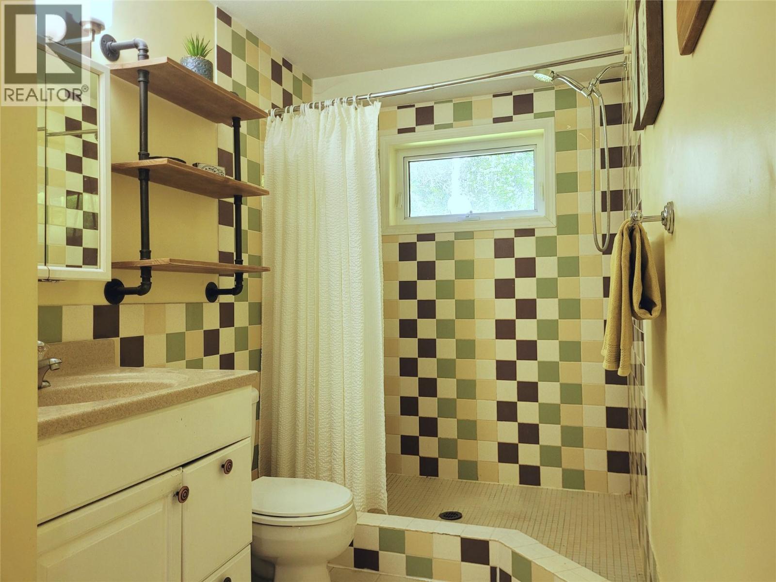 5289 Clearwater Valley Road - 21