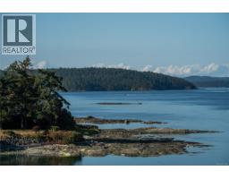 201 9949 Third St, Sidney, BC V8L3B1 Photo 25