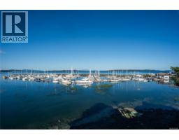 201 9949 Third St, Sidney, BC V8L3B1 Photo 31