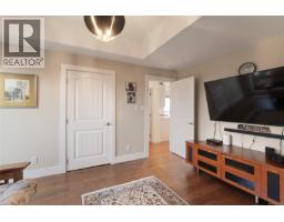 201 9949 Third St, Sidney, BC V8L3B1 Photo 40