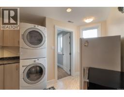 201 9949 Third St, Sidney, BC V8L3B1 Photo 43