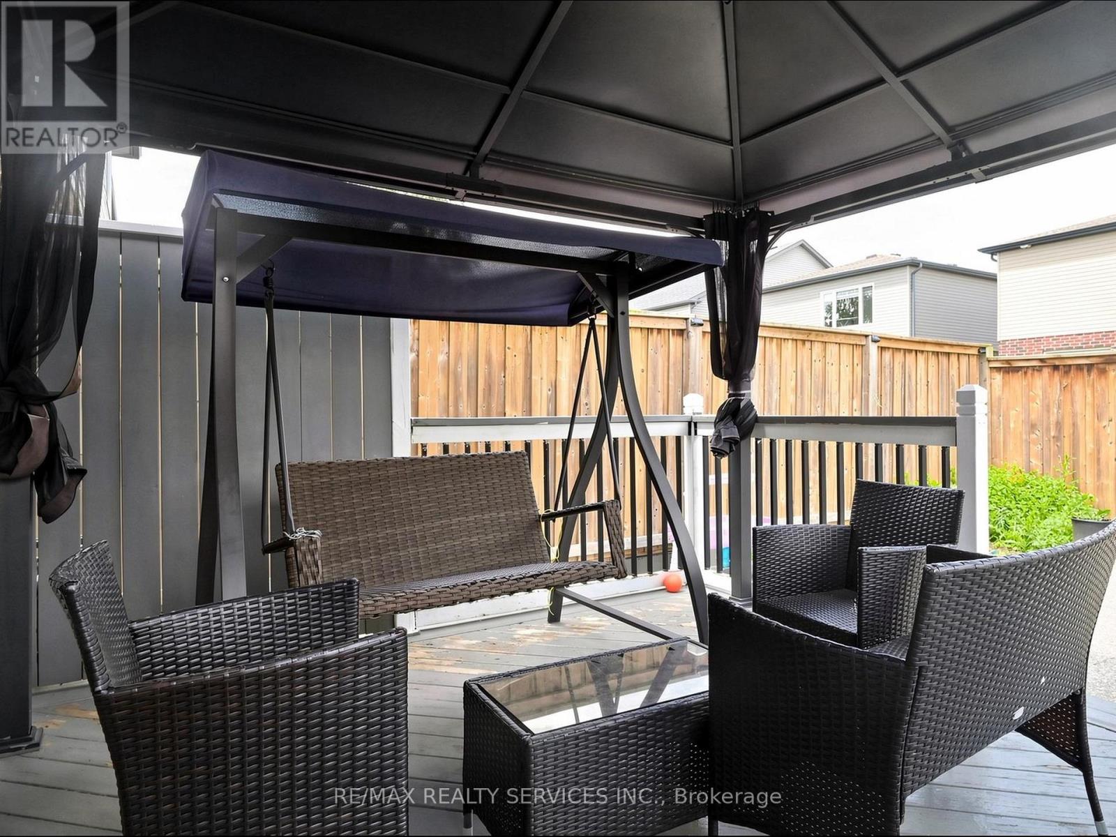 291 HARDCASTLE DRIVE - 45