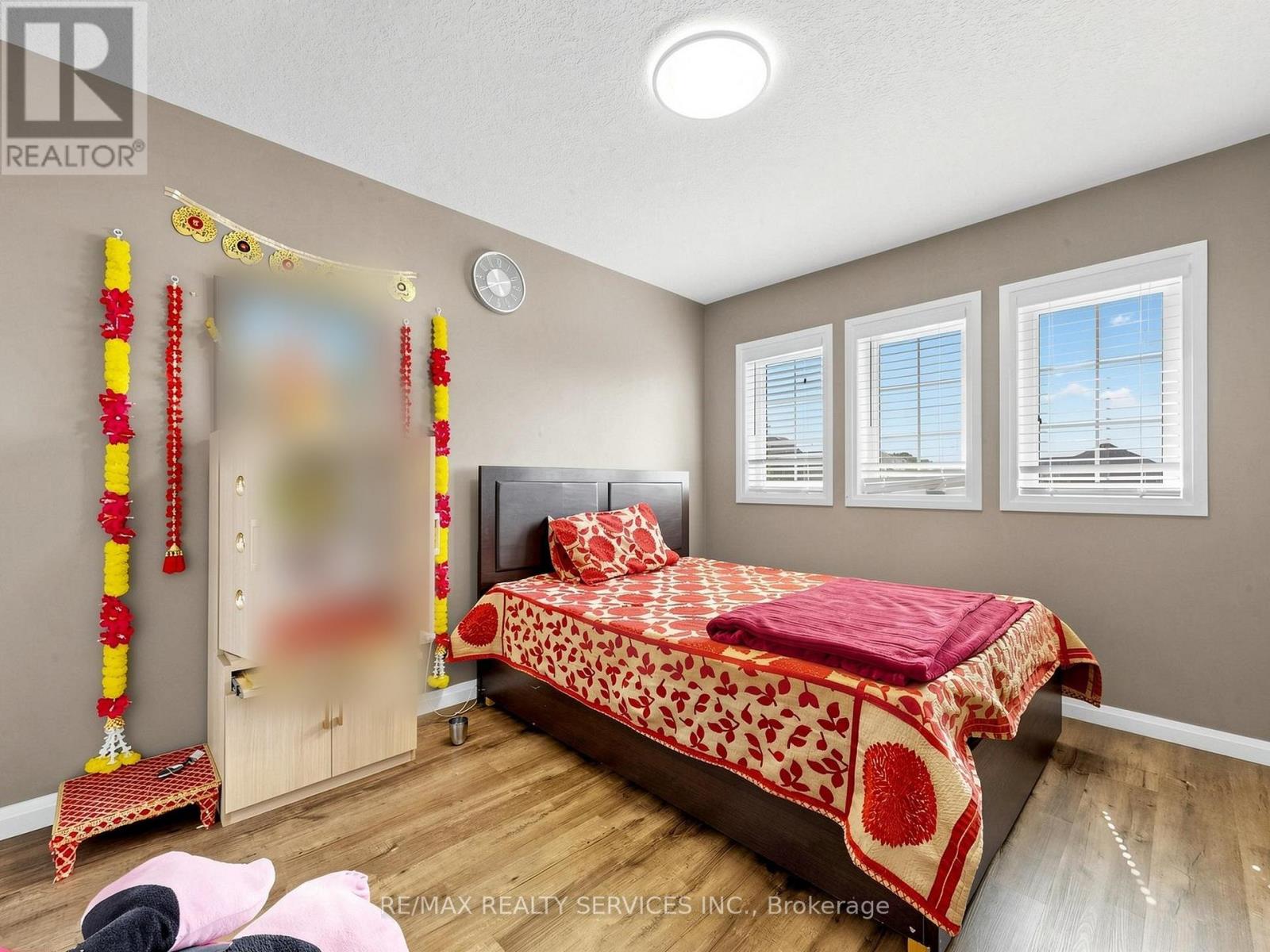 291 HARDCASTLE DRIVE - 28