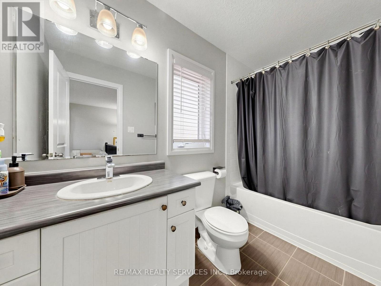 291 HARDCASTLE DRIVE - 36