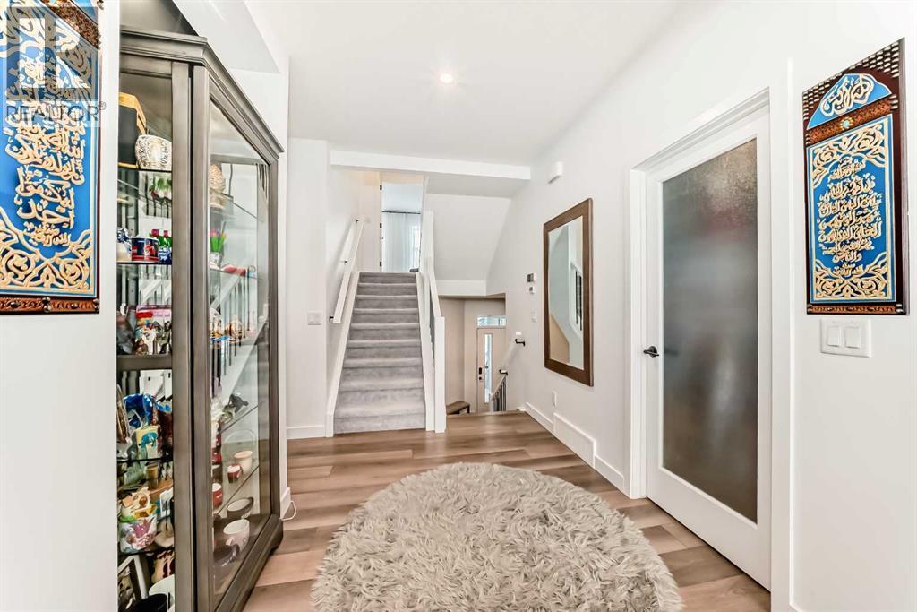 385 Edith Road NW - 16