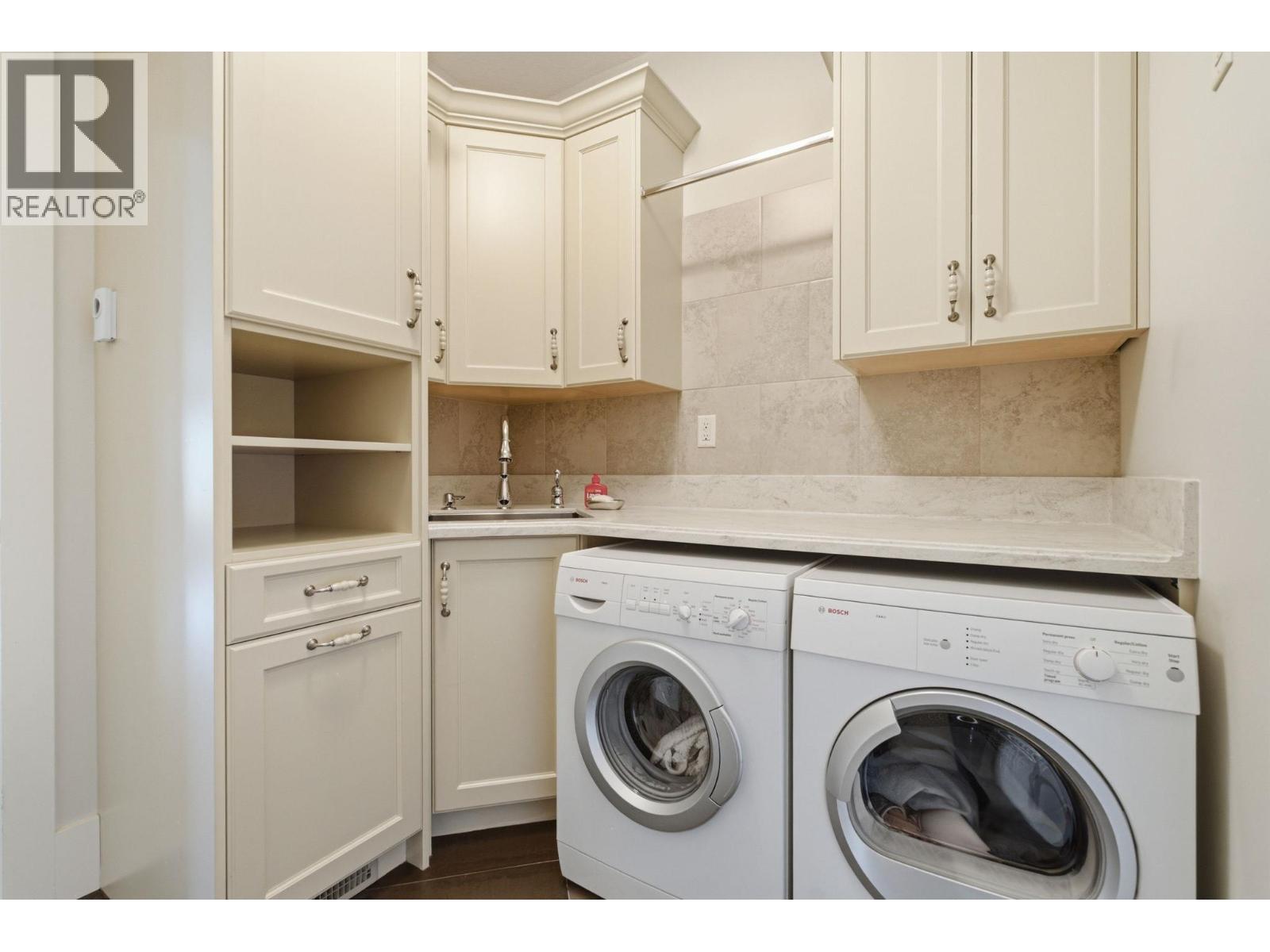 2109 Capistrano Drive - 39