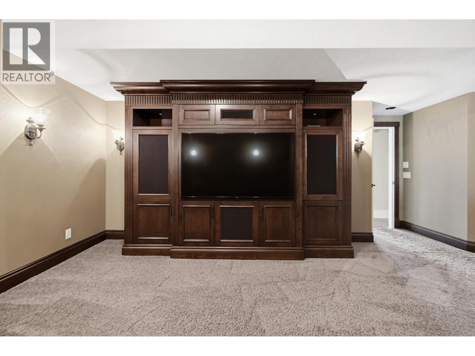 2109 Capistrano Drive - 53