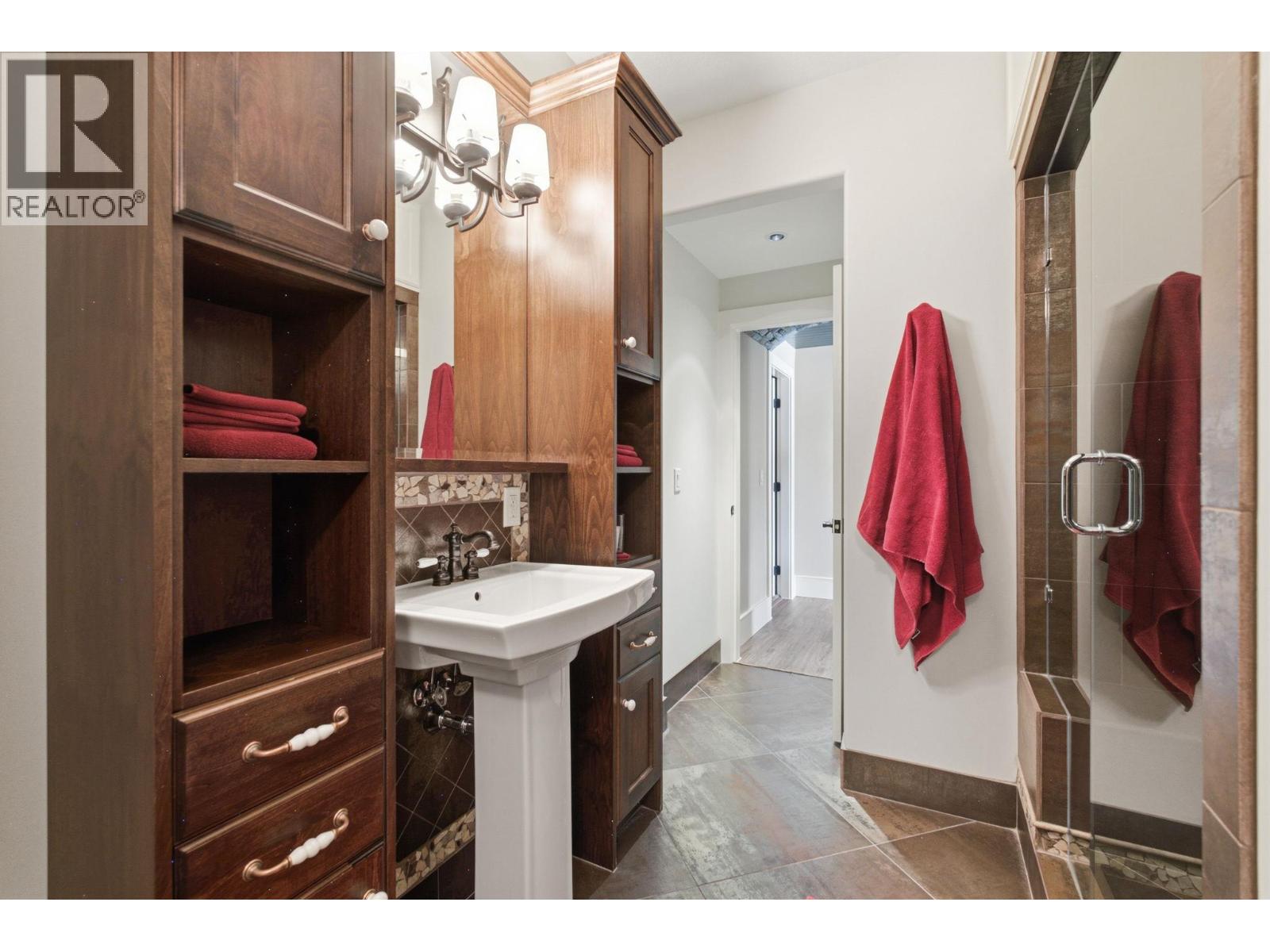 2109 Capistrano Drive - 60