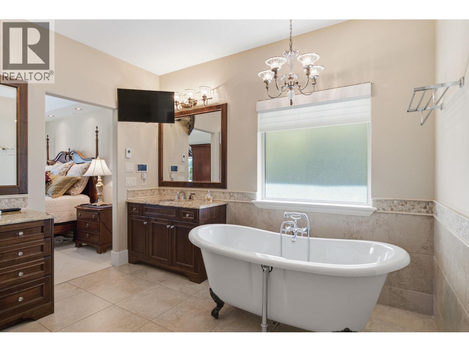 2109 Capistrano Drive - 33