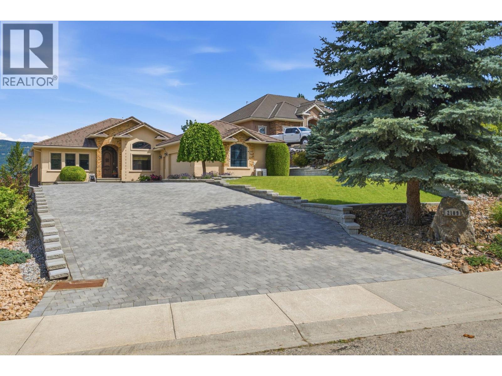 2109 Capistrano Drive - 85