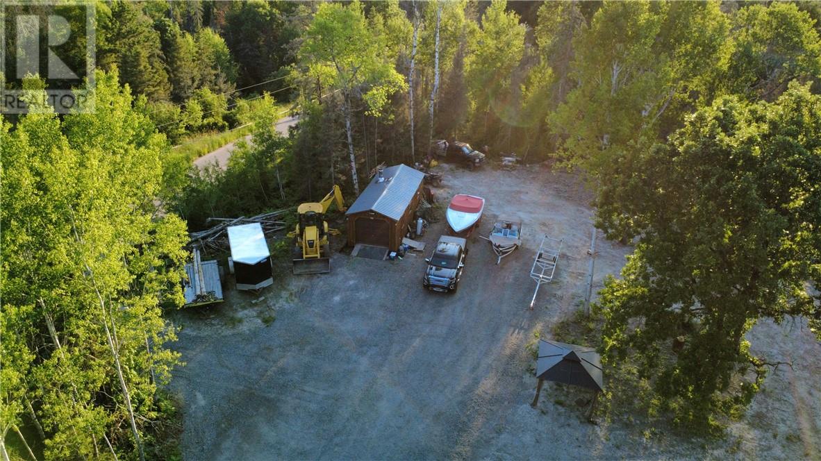 318 Grassy Lake Road, Sudbury — photo 2