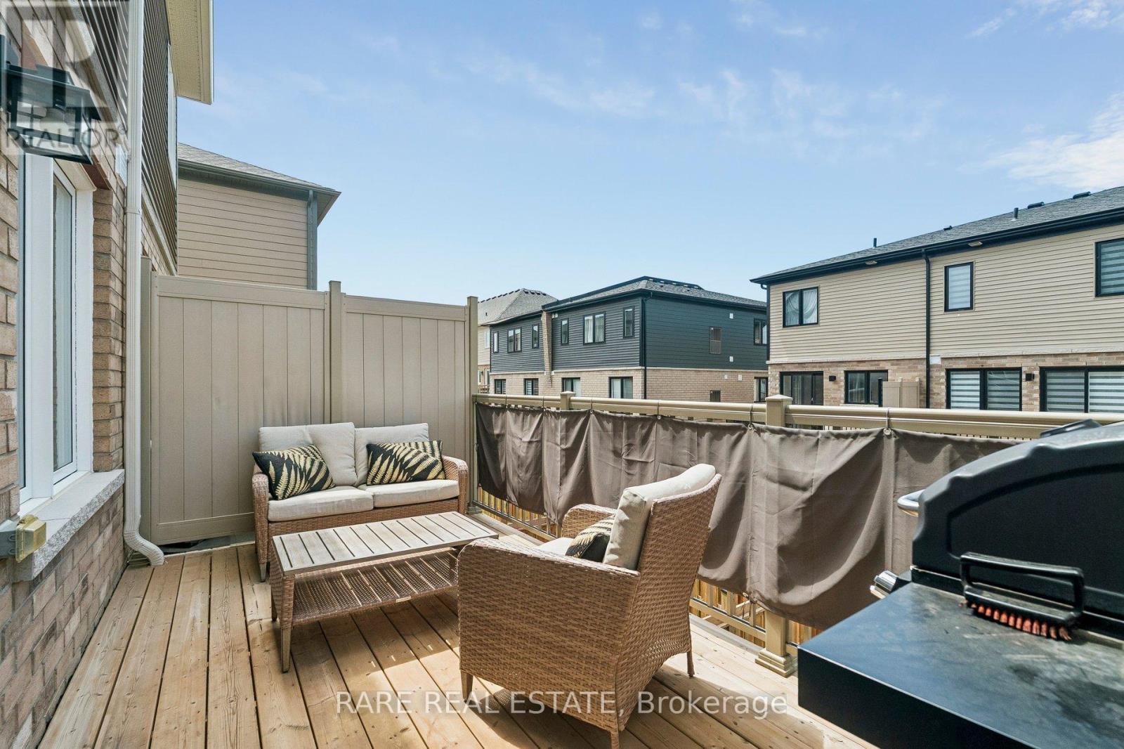 55 HAY LANE - 23