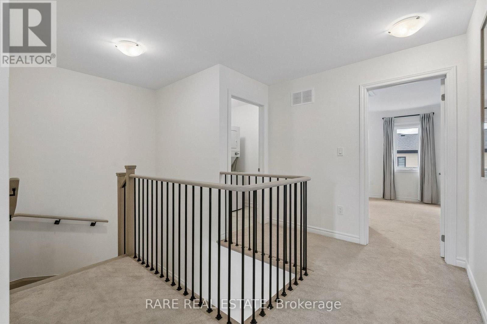 55 HAY LANE - 28
