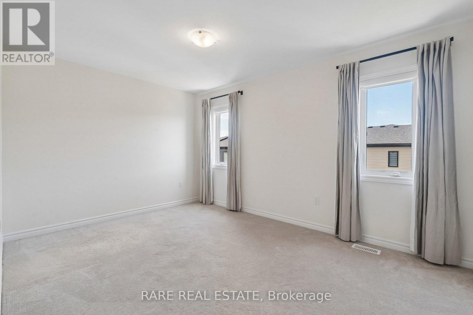 55 HAY LANE - 29