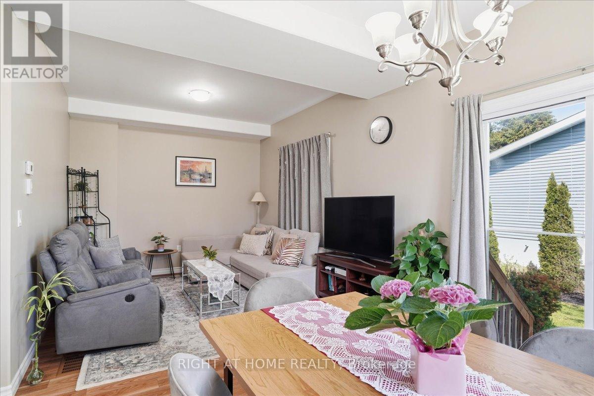 3 NOTTINGHAM COURT - 11