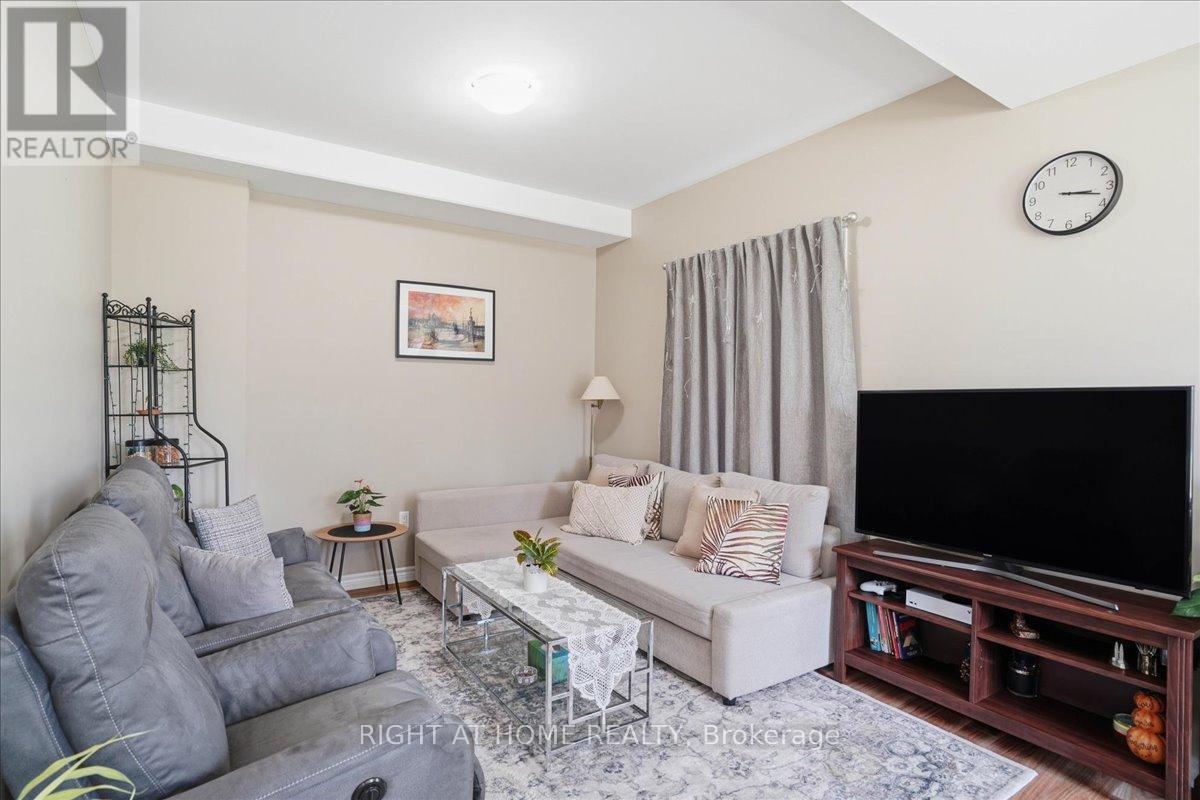 3 NOTTINGHAM COURT - 12