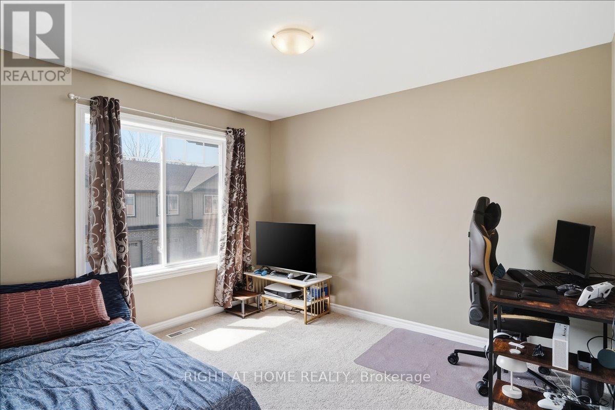 3 NOTTINGHAM COURT - 17