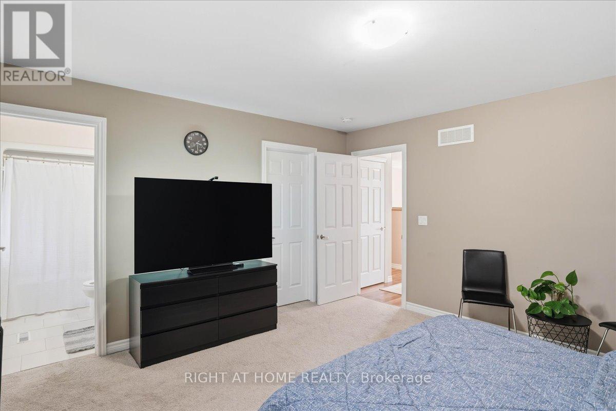 3 NOTTINGHAM COURT - 22