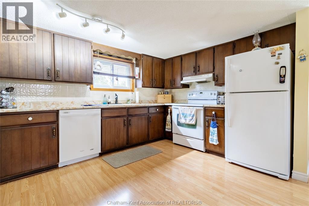 9 Woods STREET - 10