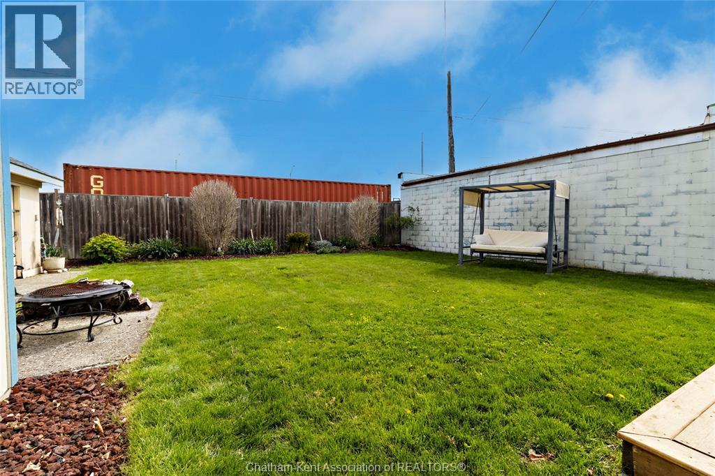 9 Woods STREET - 38