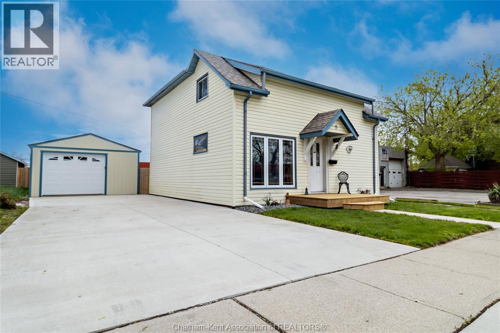 9 Woods STREET - 33