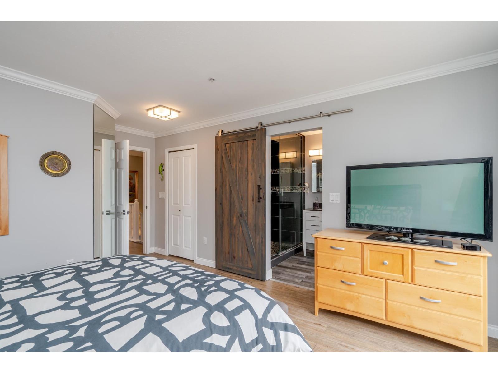 8 1169 VIDAL STREET, White Rock