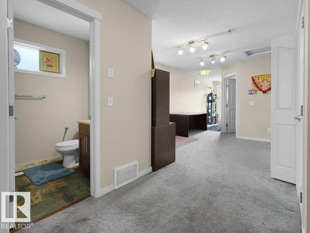 1419 27 AV NW - 28
