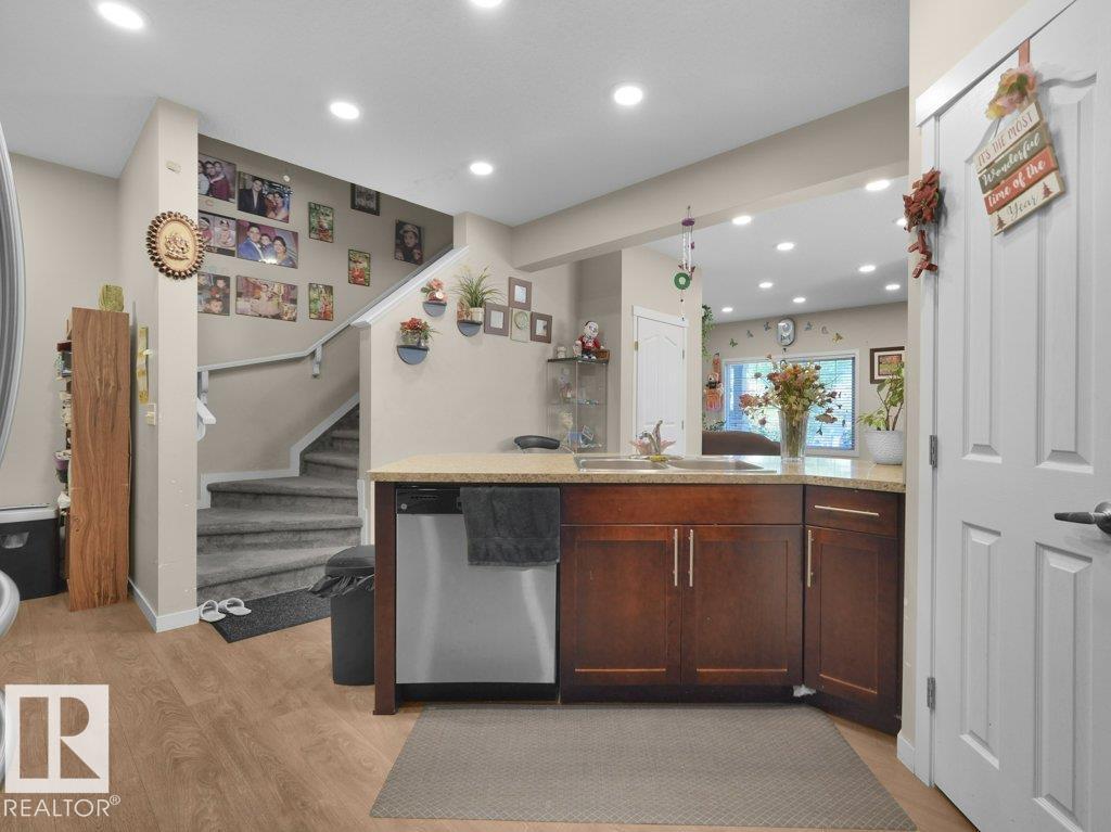 1419 27 AV NW - 23