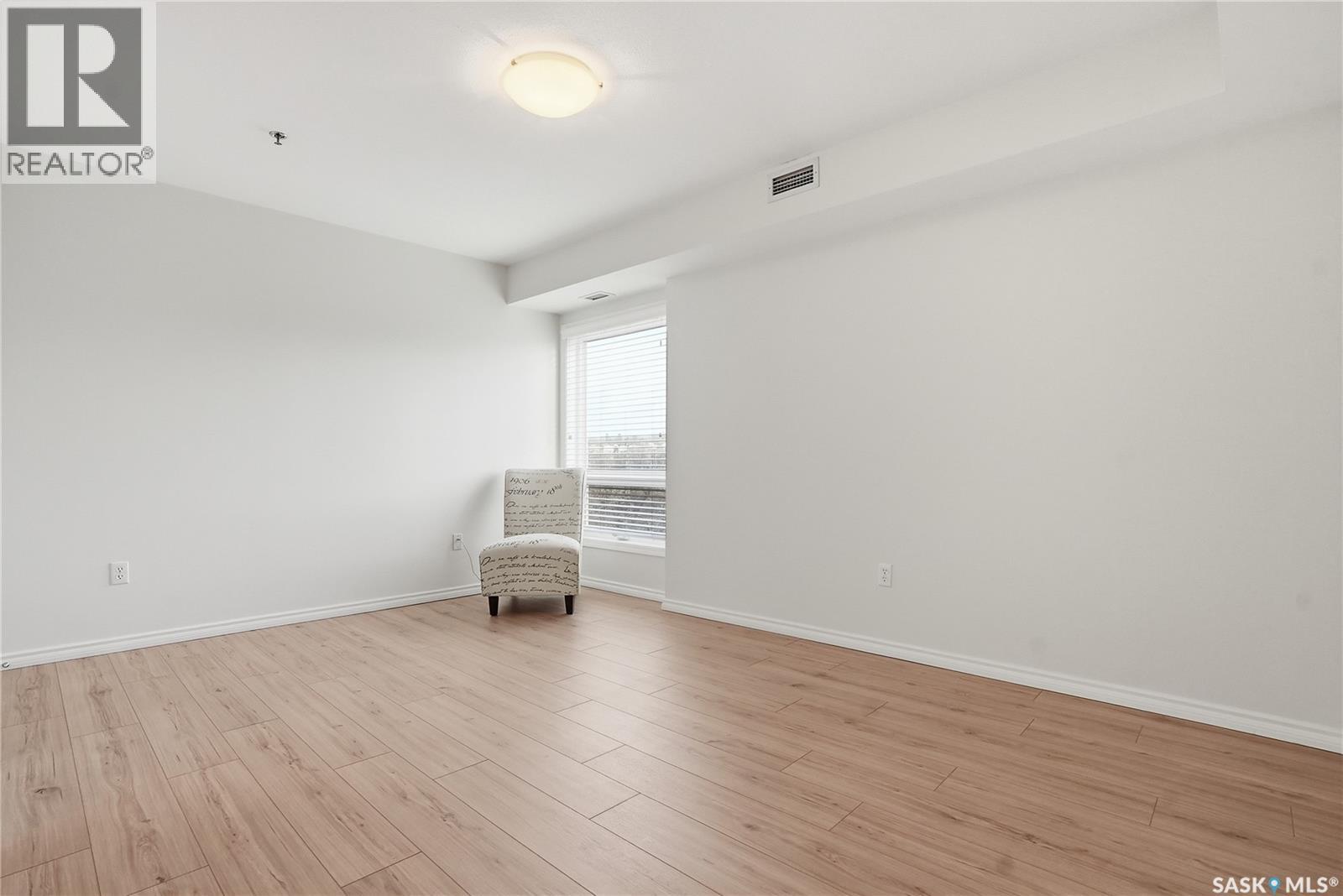 502 902 Spadina CRESCENT E — photo 12
