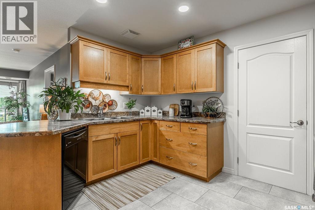 307 102 Kingsmere PLACE — photo 8