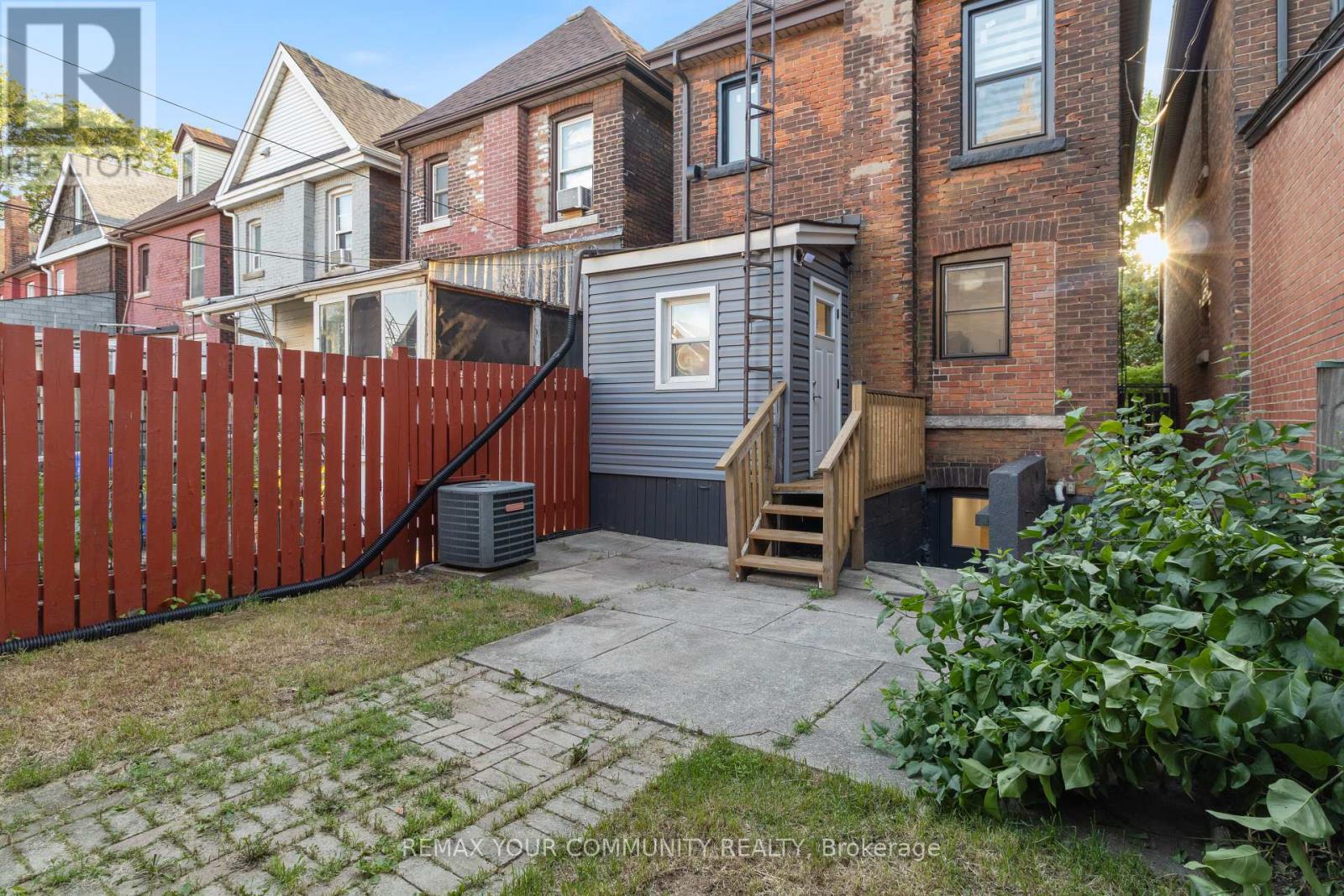 184 STIRTON STREET - 37